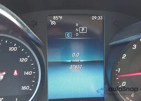 2021 Mercedes-Benz Glc 300 Suv z USA, uszkodzony, nr VIN W1N0G8DB7MV313912